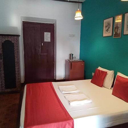 Hotel O Camarao Calangute Esterno foto