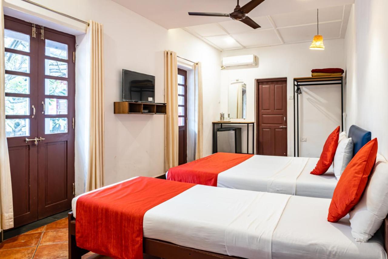 Hotel O Camarao Calangute Esterno foto