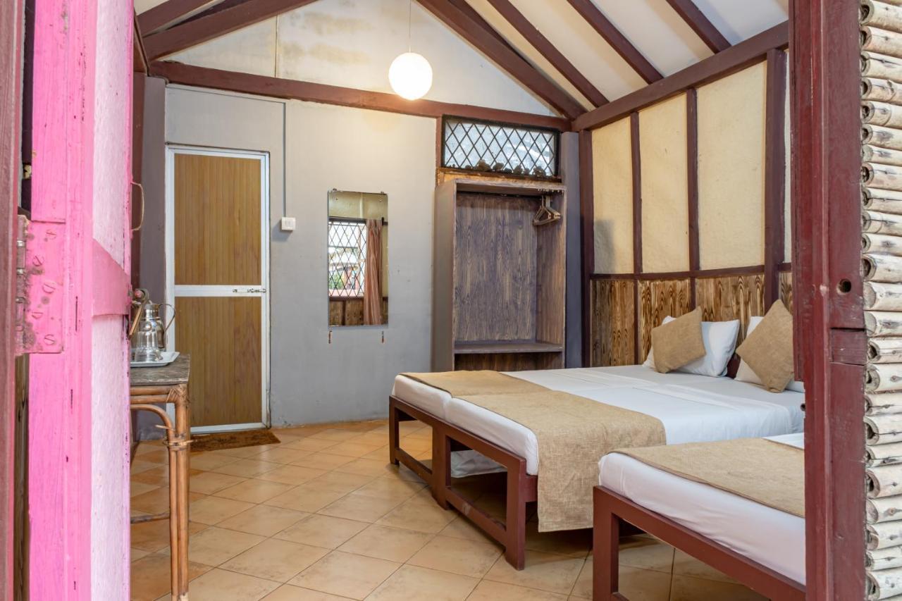 Hotel O Camarao Calangute Esterno foto