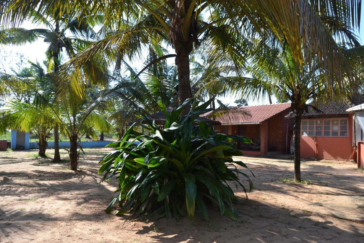Hotel O Camarao Calangute Esterno foto
